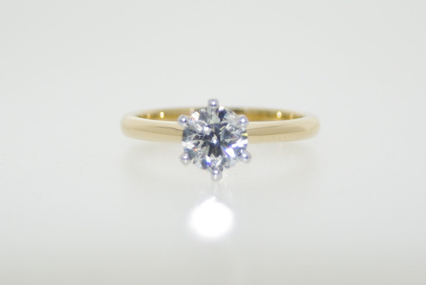 18k solitaire diamond engagement ring